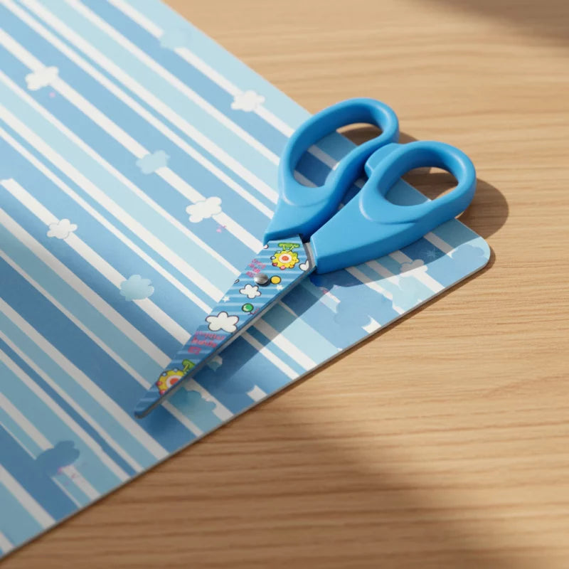 Tijera Escolar Estampada ZP230 punta roma | CD 4443